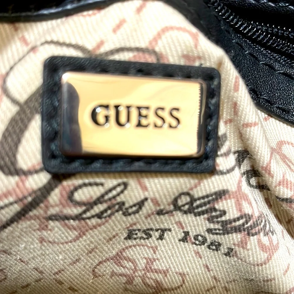 Guess Women’s Black Shoulder Bag Double Strap Medium Size